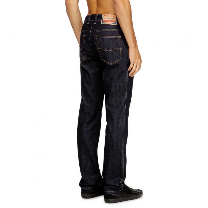 DIESEL slim jeans 1993 d-vyl 0dbej DARK BLUE DIESEL slim jeans 1993 d-vyl 0dbej DARK BLUE