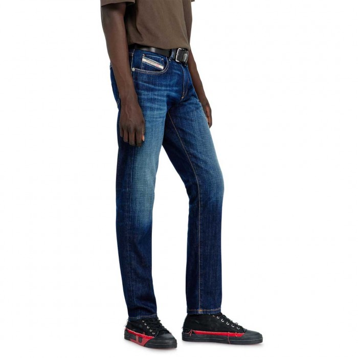 DIESEL MAN Slim Jeans Regular Waist 2019 D-Strukt BLUE