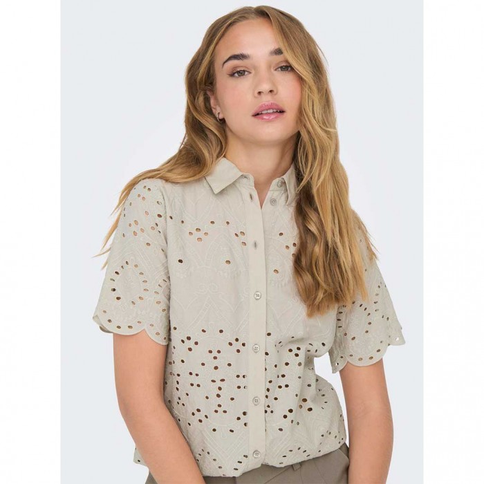 ONLY  ONLSKY CLEO SS EMB SHIRT LIFE WVN BEIGE