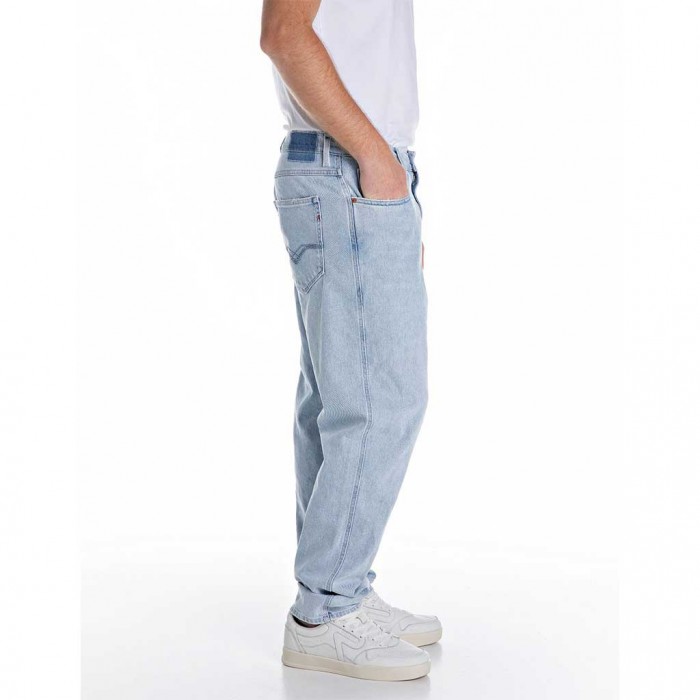 REPLAY SANDOT TAPERED-FIT JEANS LIGHT BLUE